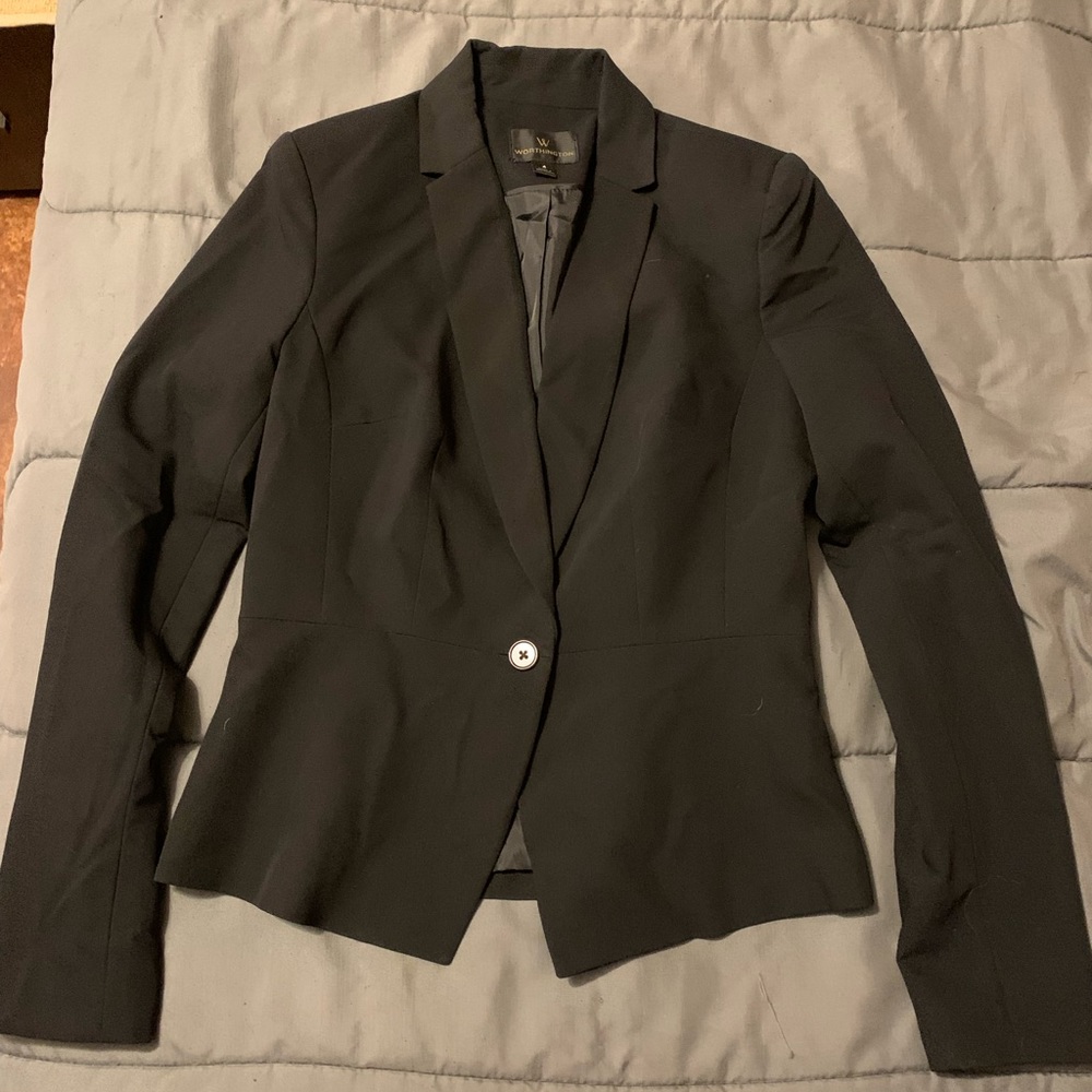 Worthington blazer, size 4, black.